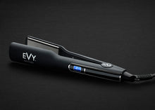 Load image into Gallery viewer, Evy Hair Straightener 1.5 Inch
