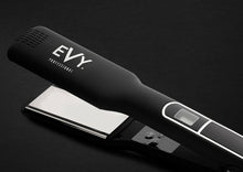 Load image into Gallery viewer, Evy Hair Straightener 1.5 Inch
